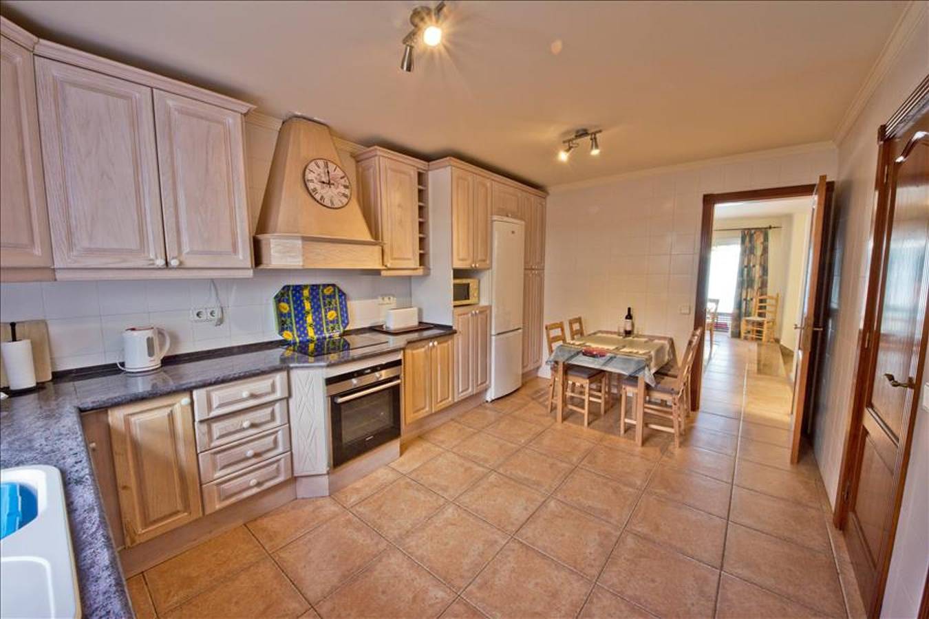 Great Costa Teguise Home | Villa Luz De La Fragata | 4 bedrooms | Private Pool | Central Location in Costa Teguise, Teguise