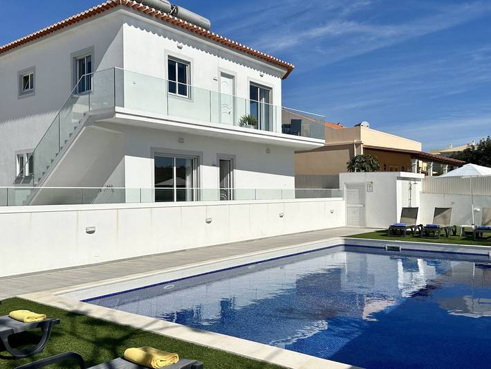 Casa de férias para 8 pessoas, com piscina e varanda em Ferreiras