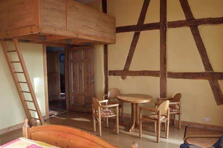 Bungalow für 10 Personen, mit Garten in Altenkirchen