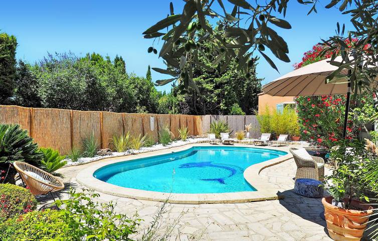 Apartamento espacioso con piscina y aparcamiento, Maussane-les-Alpilles in Paradou, Region de Arles