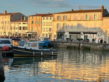 Gîte pour 4 personnes, avec vue dans Port De Saint Martin De Re