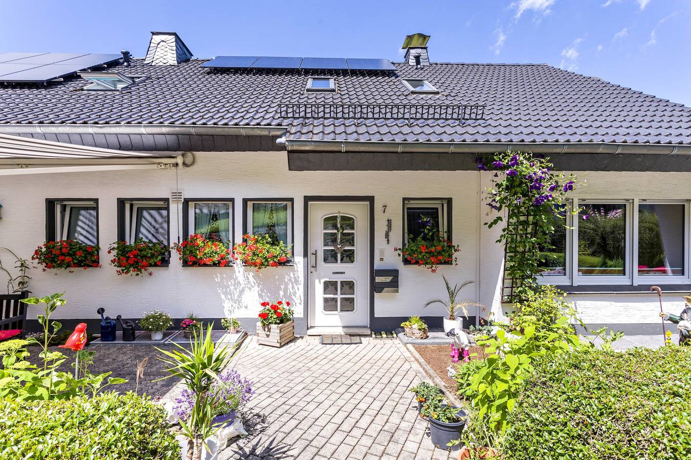 Appartement entier, Appartement 'Am Waldrand' avec vue sur les montagnes, terrasse partagée et Wi-Fi in Schmallenberg, Arrondissement du Haut-Sauerland