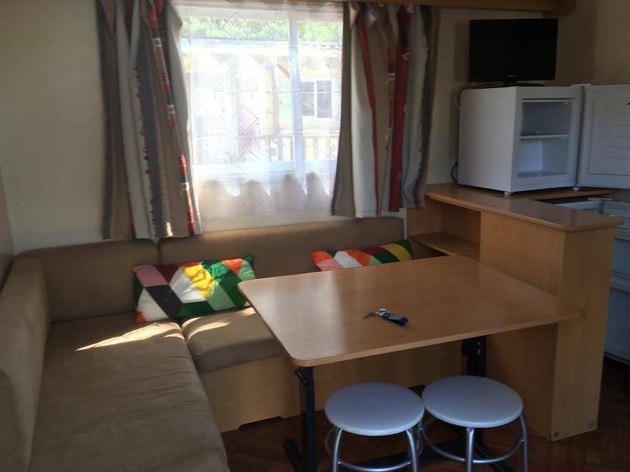 Camping 123 Sud Vacances - Mobilhome 4 personnes - 2 chambres non clim + terrasse in Agde, Côte d'Améthyste