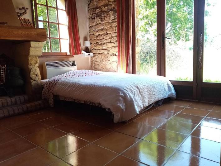 Location de vacances pour 8 personnes, avec Balcon et Jacuzzi ainsi que Terrasse et Jardin à Sainte-Alvère