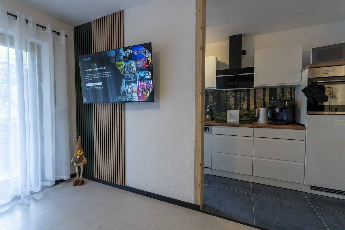 Ganze Ferienwohnung, Wäldernestchen - zentral - Natur pur - Tiefgarage - Balkon - modernes 2 Zimmer Appartement in Lenzkirch, Südschwarzwald