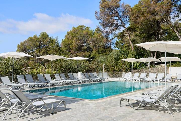 Hotel für 2 Personen, mit Balkon und Terrasse sowie Garten und Pool in Bendinat