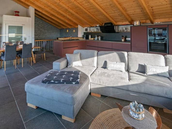 Ferienhaus für 6 Personen, mit Balkon und Terrasse sowie Garten und Pool in Norden