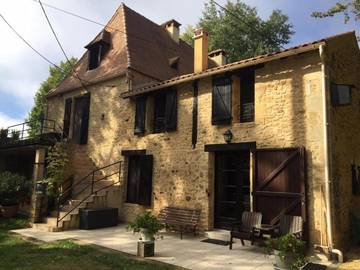 Gîte pour 3 personnes, avec terrasse et jardin à Coux-et-Bigaroque