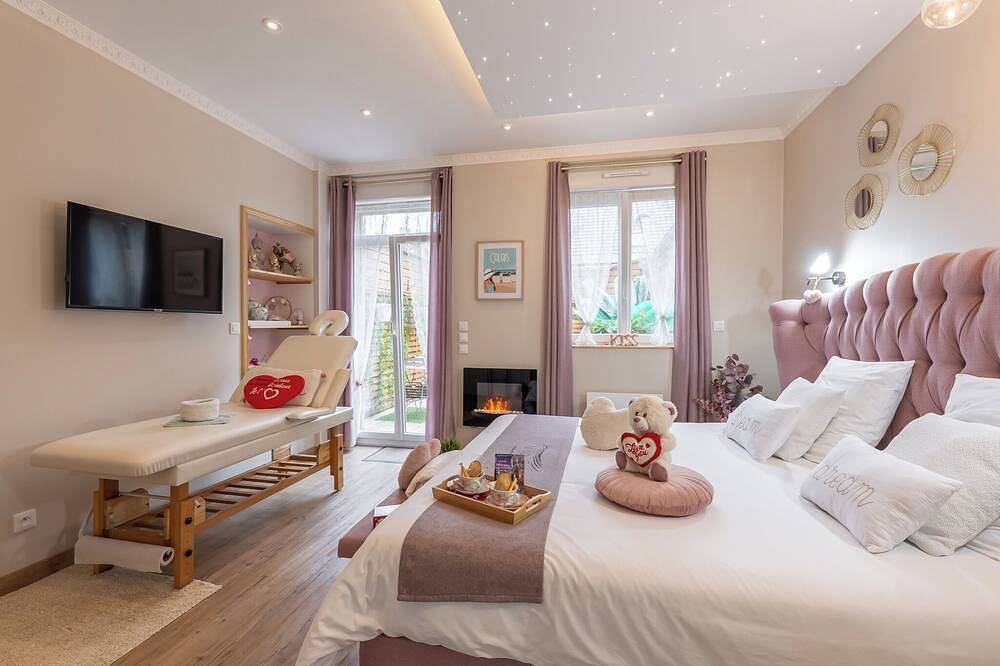 Ganze Wohnung, Suite Romantique à 5 mn de la Plage \" la Bulle Romantique \" in Calais, Calais und Umgebung