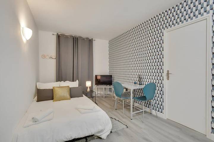 Ganze Wohnung, Thebluestay 137 - Charming and cosy apartment in Bagnolet, Seine-Saint-Denis