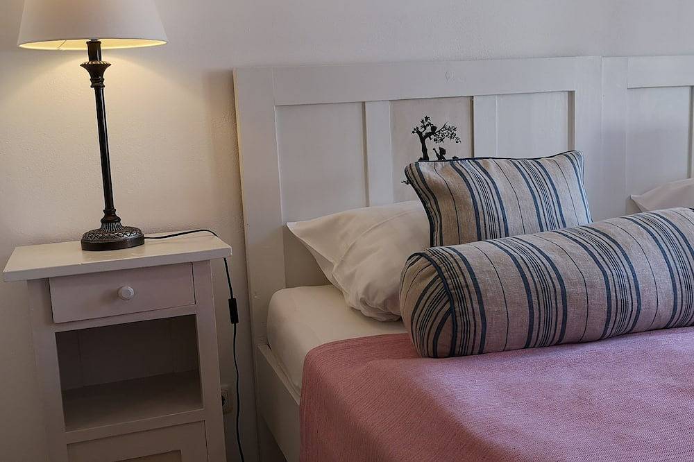 Entire apartment, Manor vacation apartment near the lake in Dießen am Ammersee, Ammersee