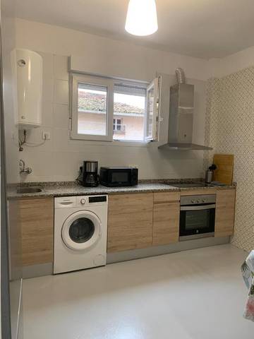 Apartamento de vacaciones para 8 personas, con piscina y balcón, Se admiten mascotas en La Rioja