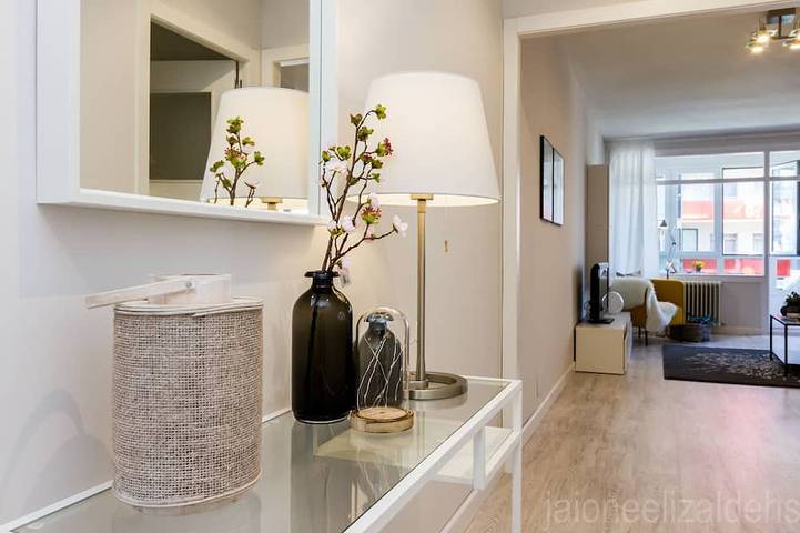 Appartement entier, Apart. Centre-Ville Avec Parking / Wifi in Pampelune, Province de Navarra