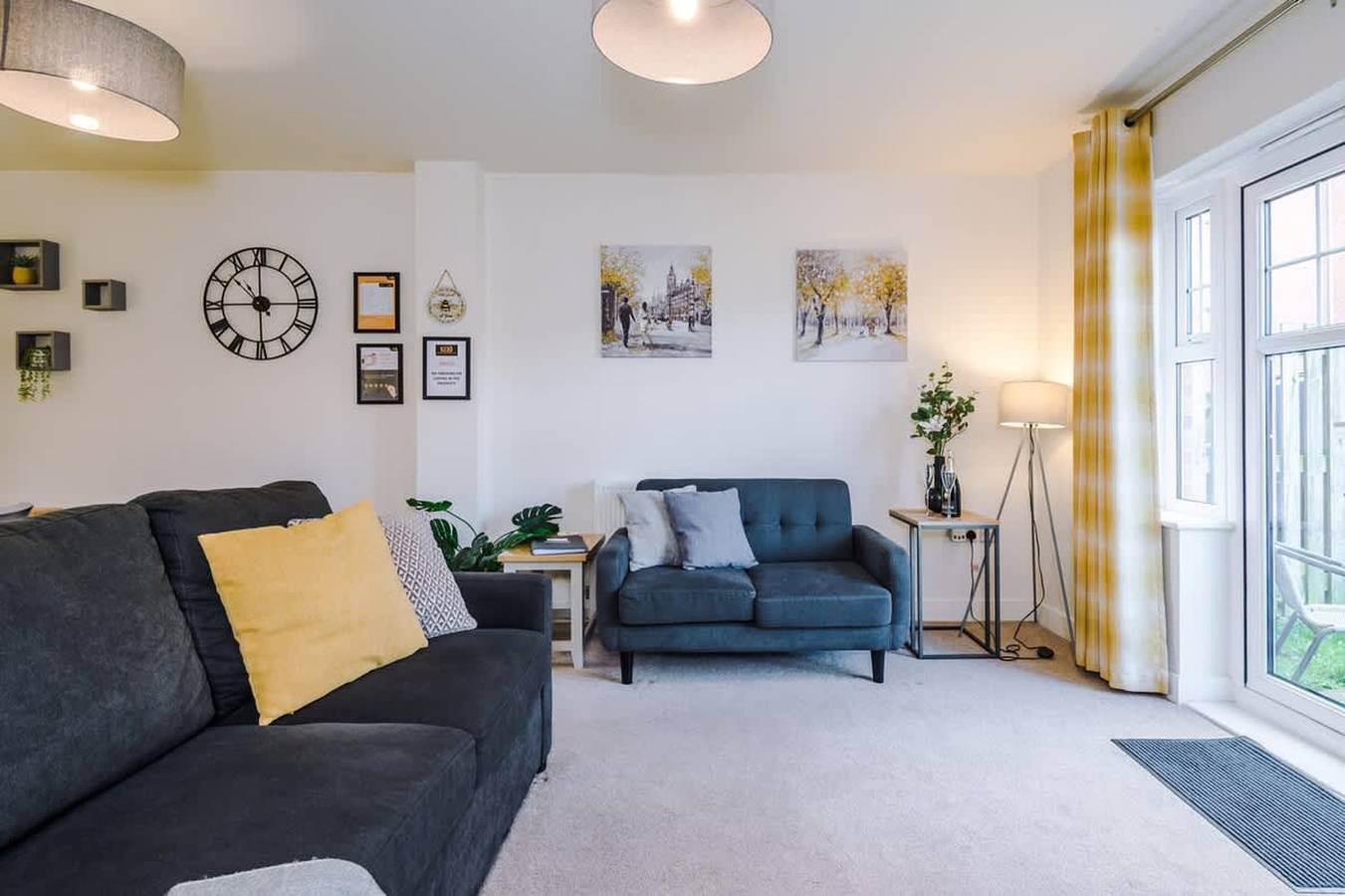 Entire apartment, Spacious home  ideal for professionals  sleeps 8 in Crewe, Cheshire East
