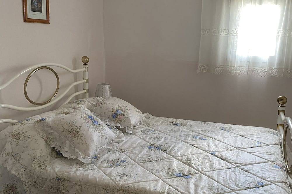 Pavillon 1Er Etage in Aroeira, Charneca de Caparica e Sobreda
