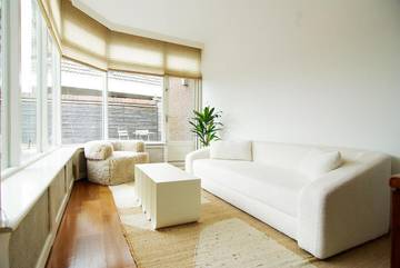 Gîte pour 5 personnes, avec terrasse à Lisse