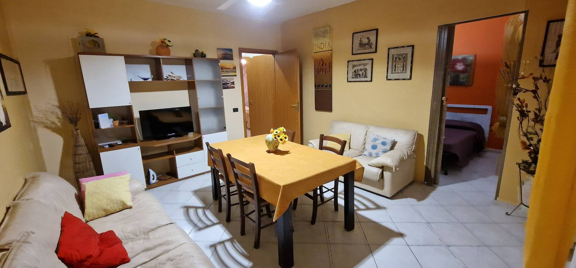 Ganze Wohnung, Ferienwohnung 'Veranda Sul Beach Di Alcamo Marina' mit Meerblick, Wi-Fi und Klimaanlage in Alcamo Marina, Alcamo