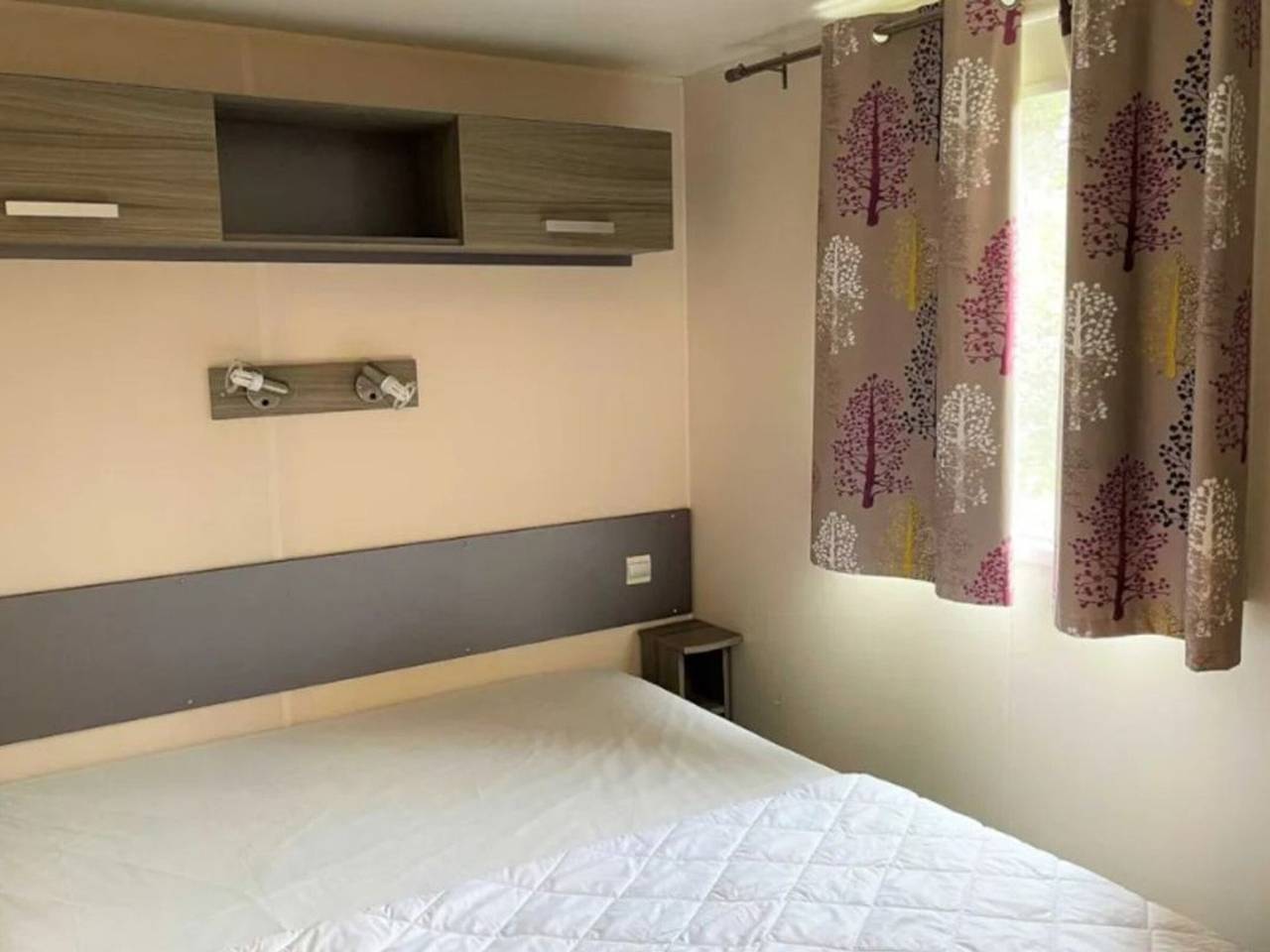 Casa móvil cómoda con terraza para 4 pers. in Sartène, Distrito de Sartène