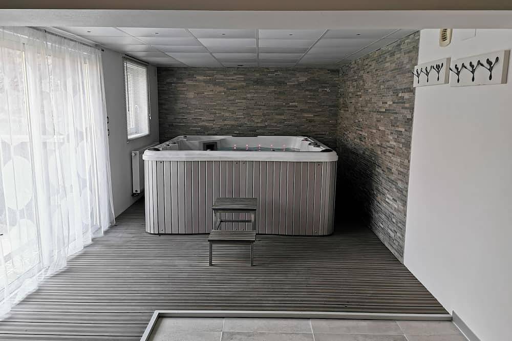 Contemporary house 10 people with sauna and Spa in Kientzheim, Parc naturel régional des Ballons des Vosges