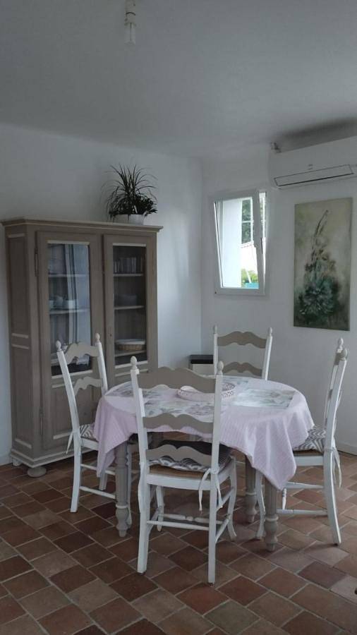 One-Bedroom House in Auribeau-sur-Siagne, Côte méditerranéenne (France)