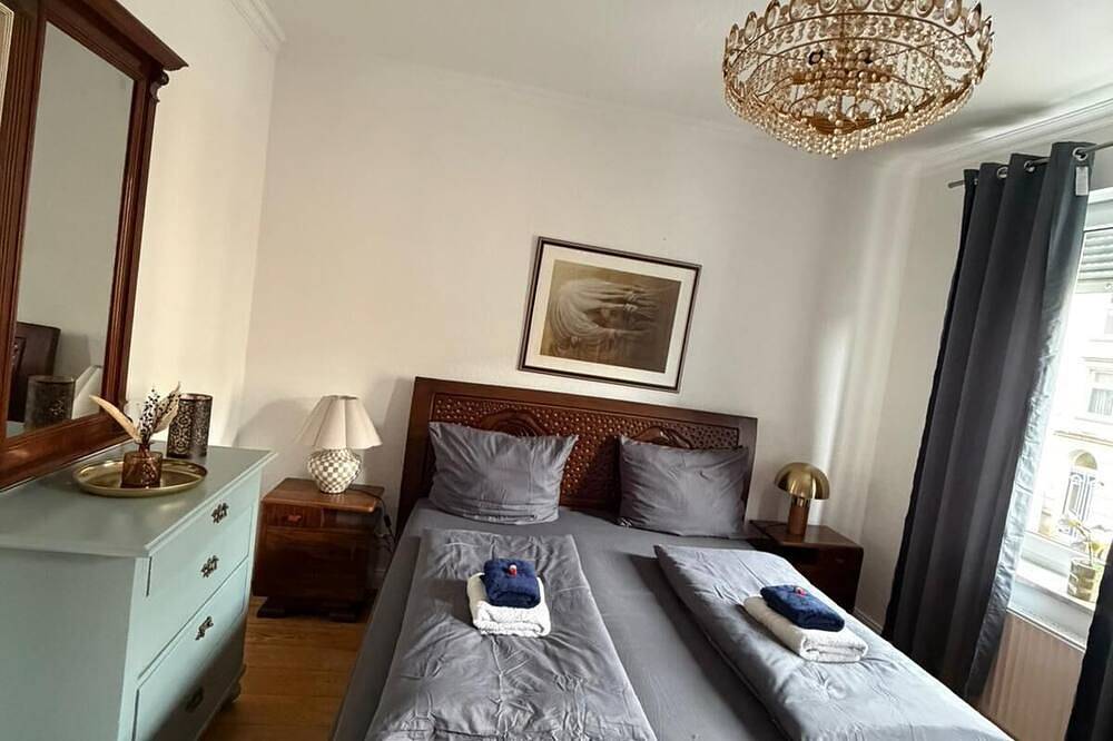 Velmora Boutique Suites: 2 Design Apartments für 12 Personen in Lübeck (Stadt), Lübeck