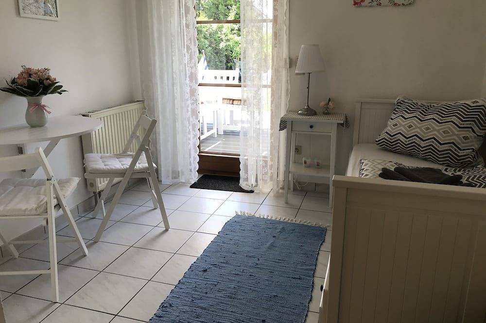 Ganze Wohnung, Top!Fewo Salemo/2-4Pers.W-Lan!Schöne, moderne&gemütliche 2Zi.Whg,Terrasse/Garten in Salem, Region Bodensee-Oberschwaben