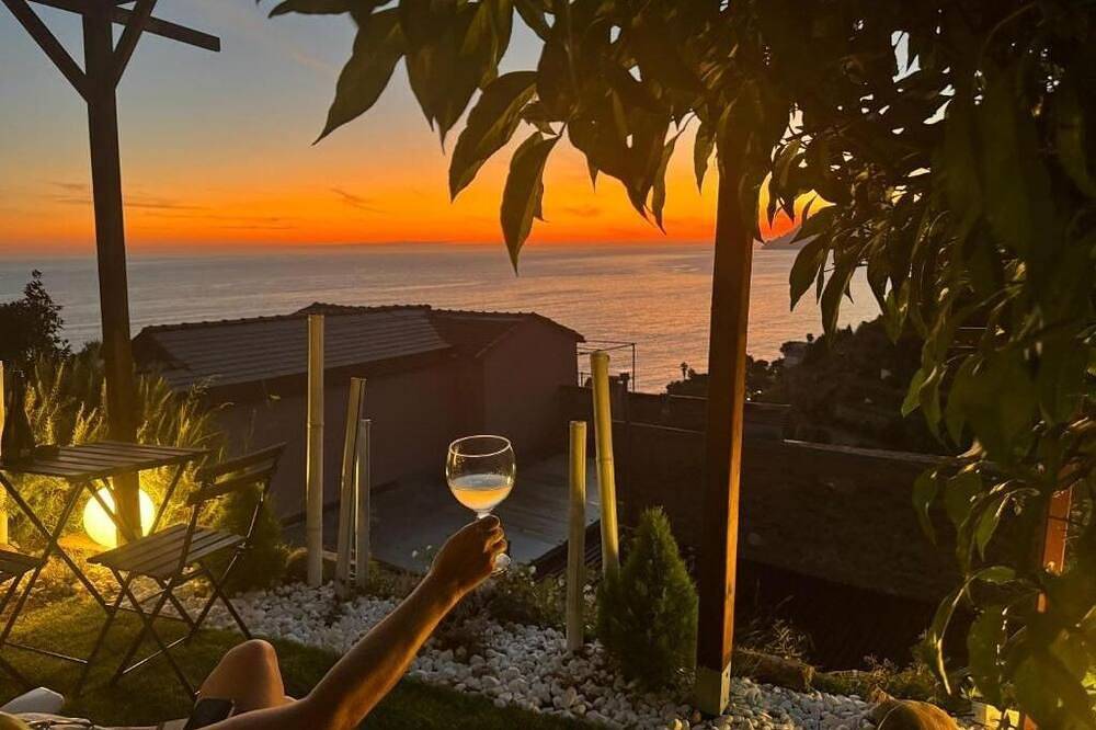 Entire apartment, Sunset Manarola in Manarola, Riomaggiore Municipality