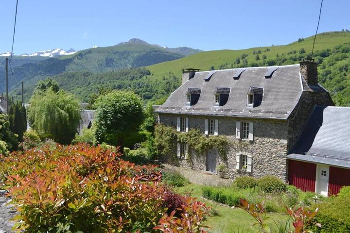 Chambre d’hôte pour 2 personnes, avec Terrasse ainsi que Jardin et Vue
