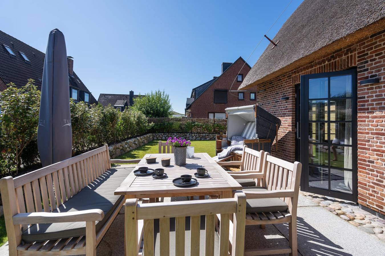 Moewe Deluxe – stilvolles Luxus Ferienhaus unter Reet mit Sauna nahe Weststrand, Sylt in Westerland, Sylt (Gemeinde)