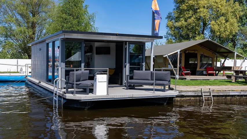 Boot für 5 Personen, mit Terrasse in Friesland - 4