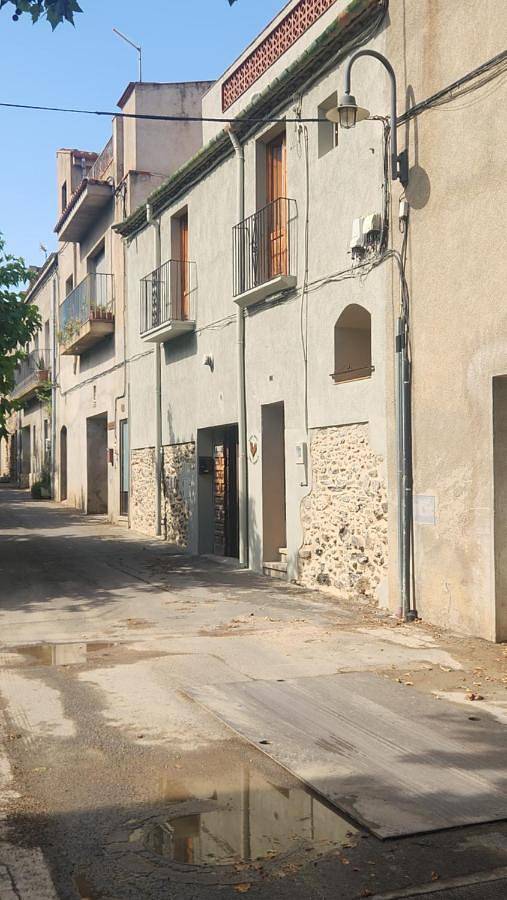 Location de vacances pour 8 personnes, avec jardin à Espolla - 3