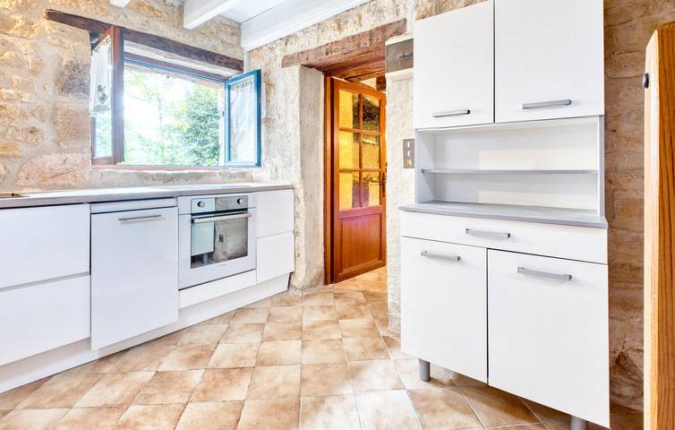 Appartement confortable avec Wifi et parking, à 1,5 km de La Chapelle-Saint-Jean in Saint-Rabier, Périgord Noir