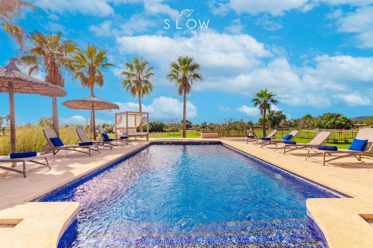 Villa Es Contes by Slow Villas in Cala d'Or, Santanyí