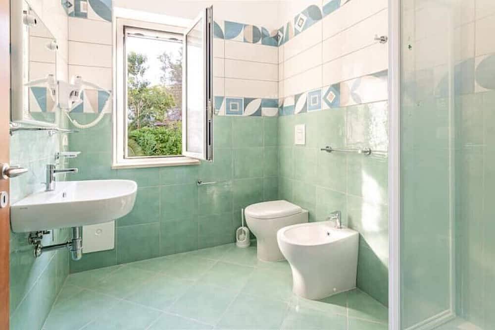 Entire apartment, Villa Anna - Holiday Home Palinuro 600 meters from the sea in Centola, Cilento