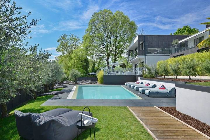 Appartamento per 2 persone, con Terrazza e Giardino nonché Piscina a Ponti sul Mincio