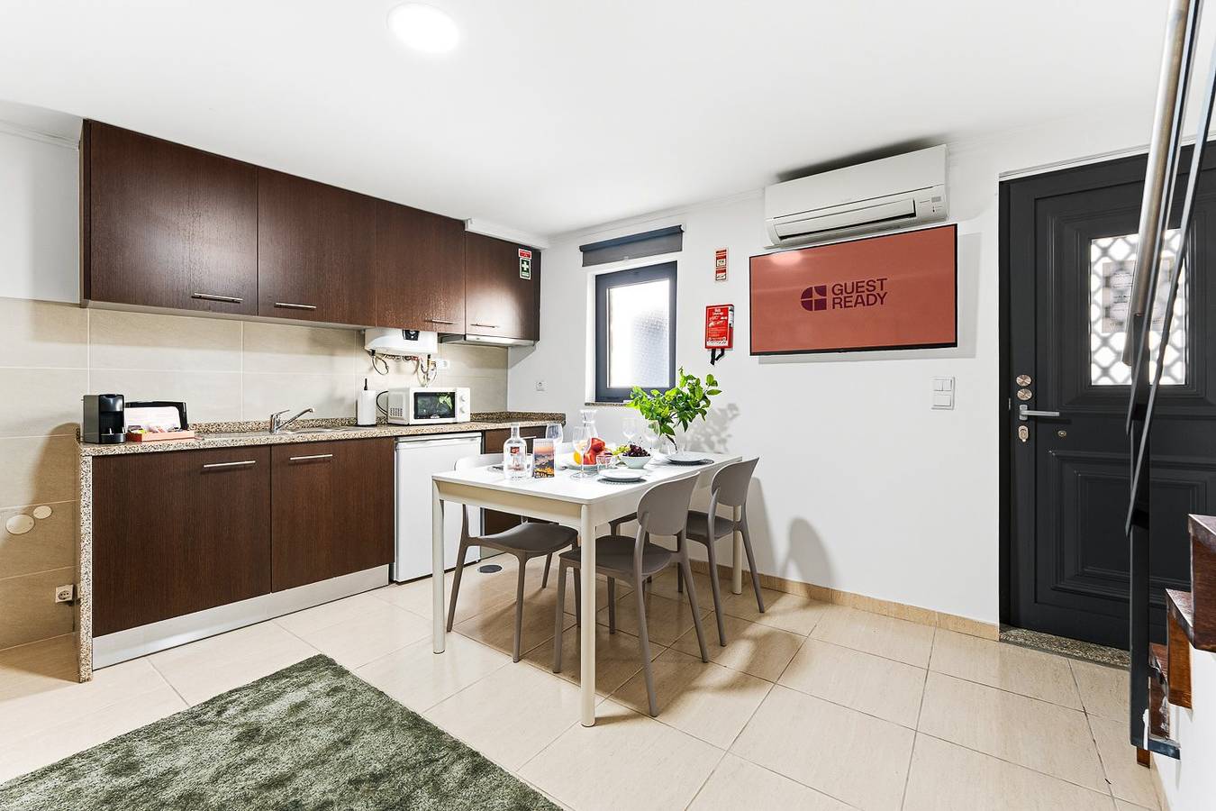 Estudio entero, Guestready - Courtyar 9/99 - Apt 2A in Oporto, Distrito de Porto