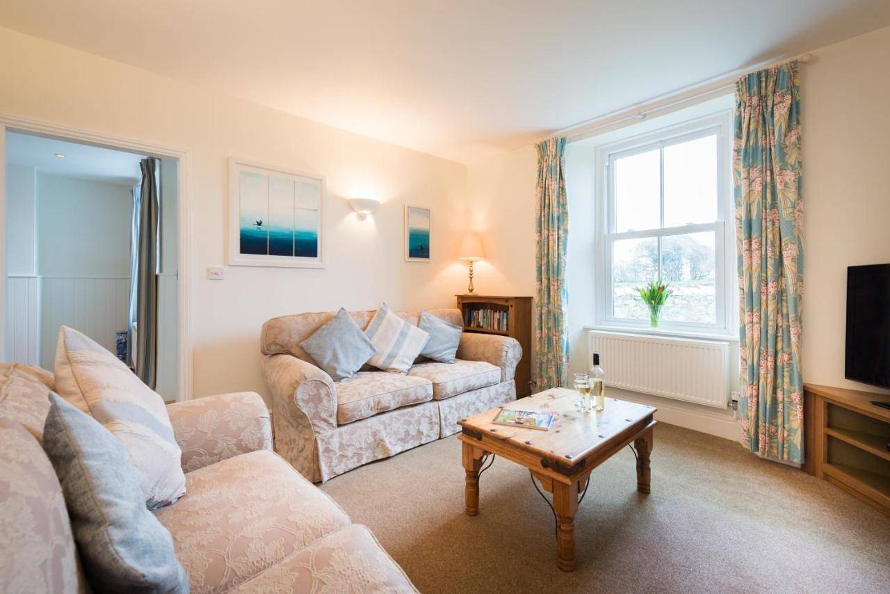 Two-Bedroom House in Holywell Bay, Cornwall