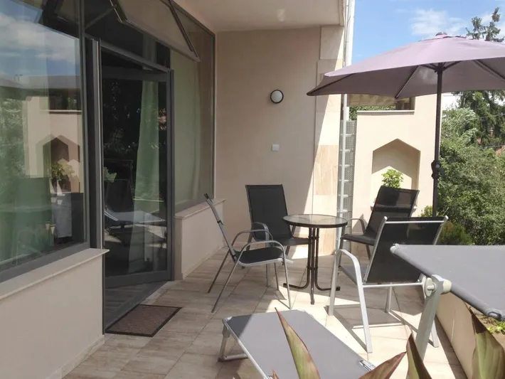 Apartamento de vacaciones para 4 personas, con vistas al lago además de vistas y terraza - 1