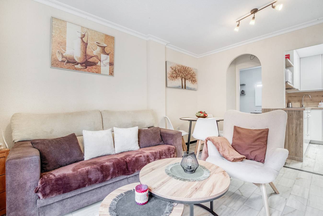 Appartement entier, Appartement 'Verano Azul' avec piscine commune, Wi-Fi et climatisation in Torrevieja, Costa Blanca