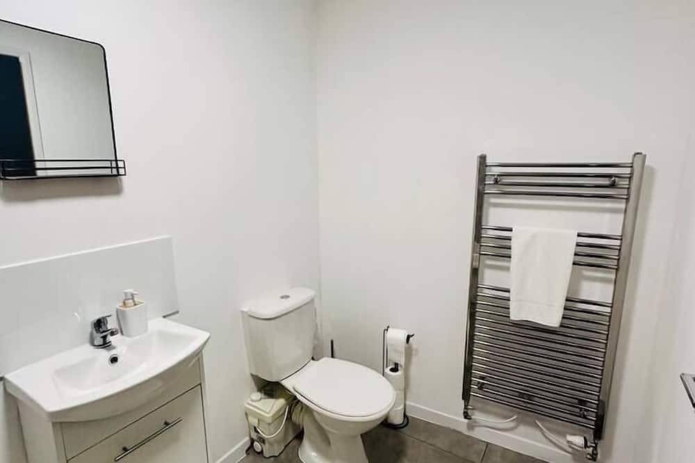 Entire apartment, Spacious 2-Bed Doncaster | Ideal for Teams in South Yorkshire