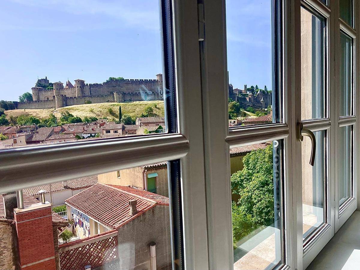 Demeure Saint Louis Historic manor, air-conditioned, free private parking, City 700m, Wifi, view in Carcassonne, Région de Carcassonne