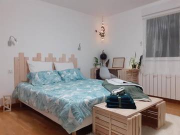 Chambre d’hôte pour 2 personnes, avec jardin et vue, animaux acceptés à Montmirail (Marne)
