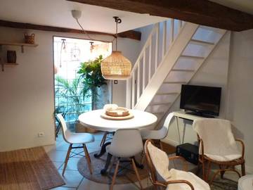 Gîte pour 6 personnes, avec terrasse à Talant