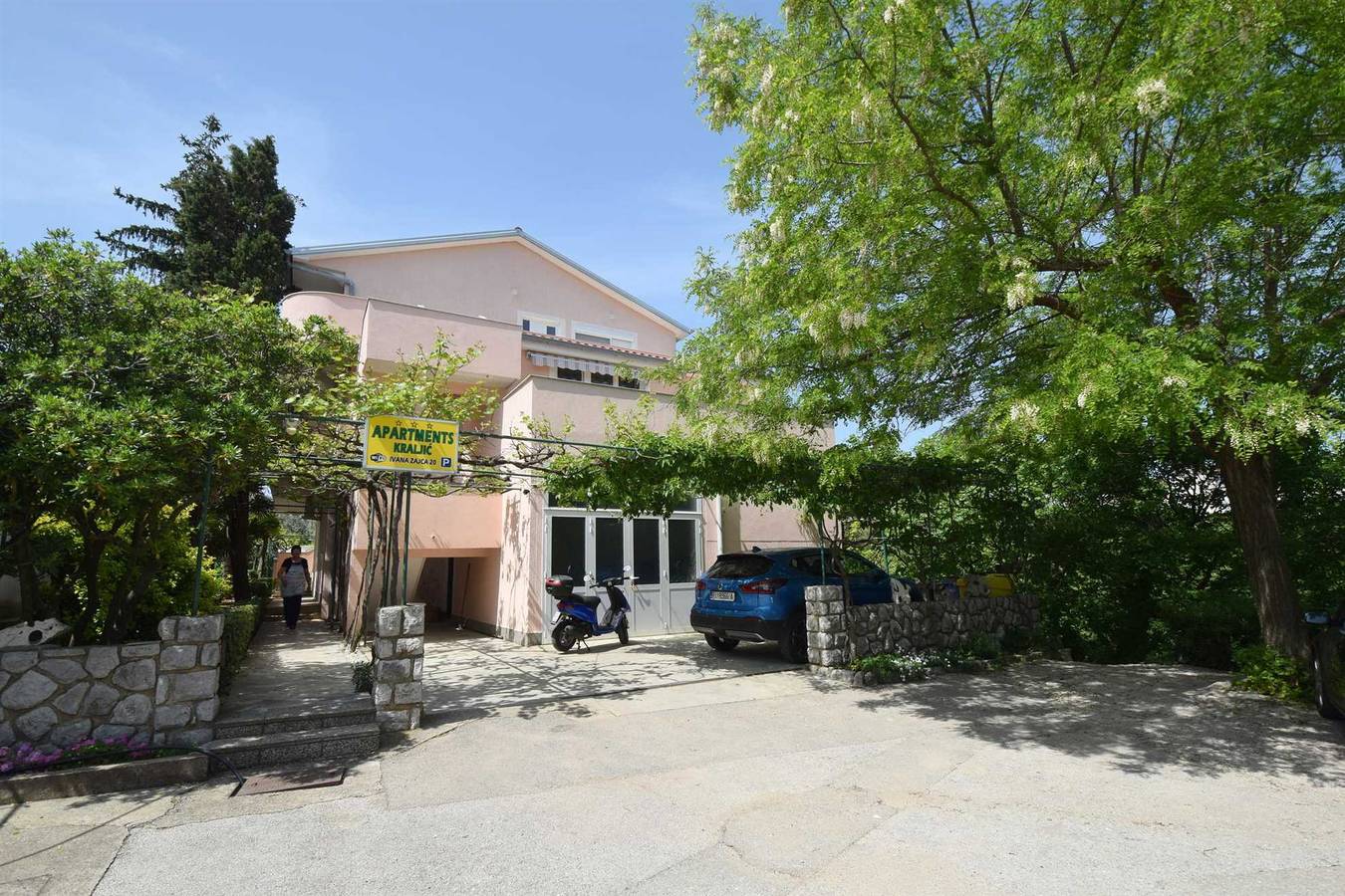 Ganze Wohnung, Apartment Nives mit Terrasse in Krk Stadt, Krk