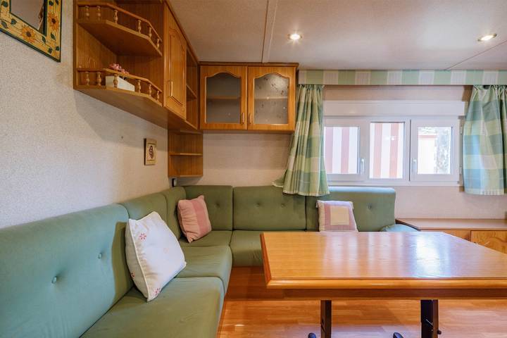Bungalow "I" con piscina condivisa, terrazza privata e Wi-Fi in O Grove, Rías Baixas