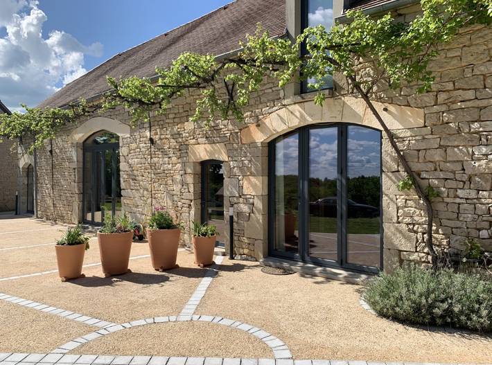 Gîte pour 4 personnes, avec terrasse et jardin
