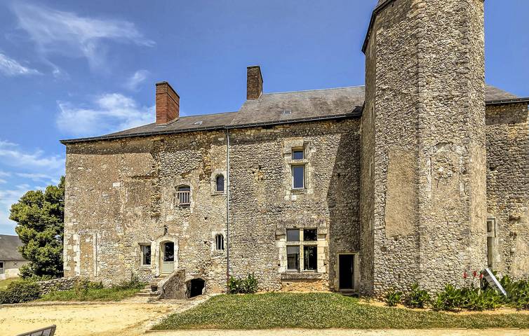 Location de vacances pour 8 personnes, avec Terrasse et Jardin à Channay-sur-Lathan