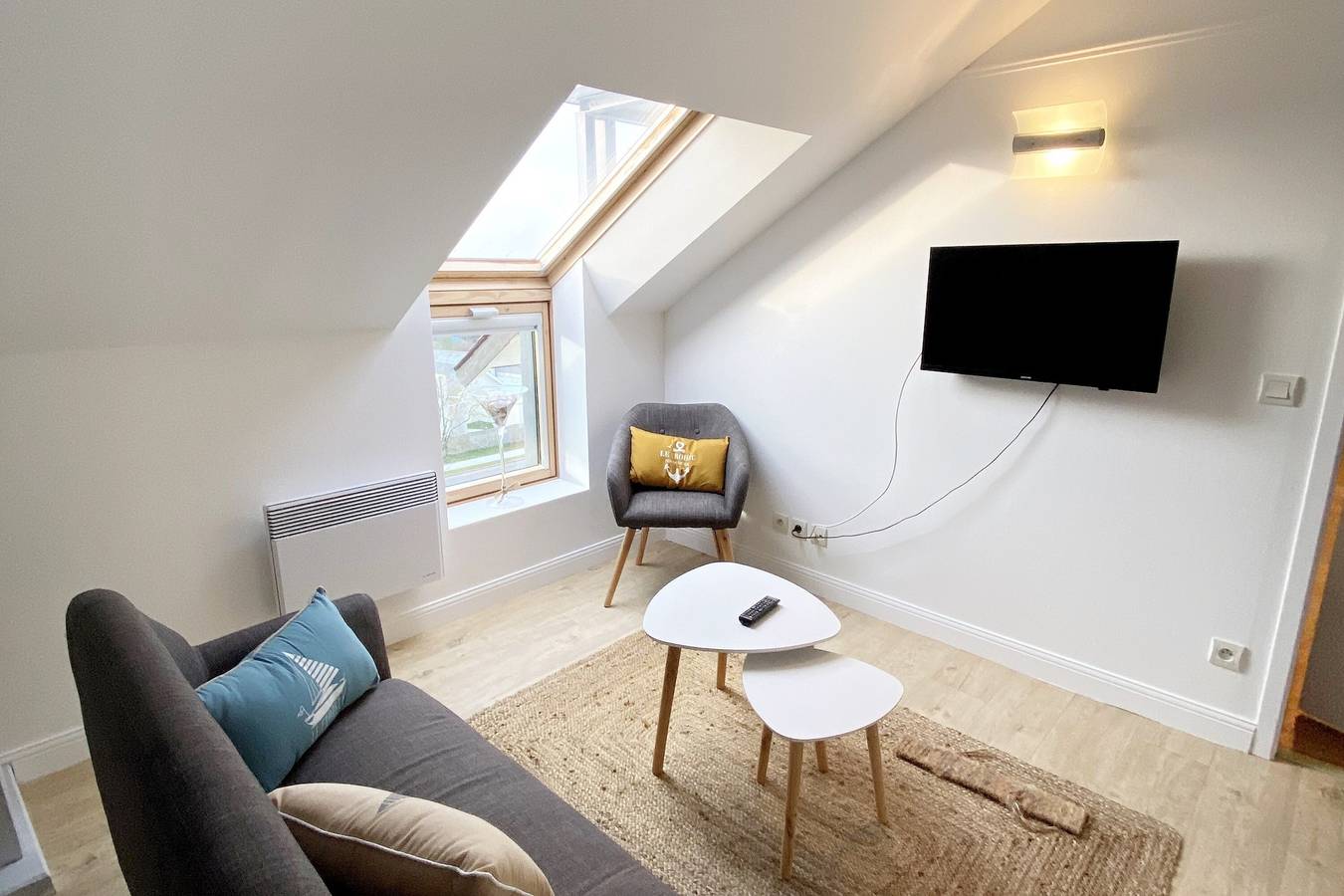 Apartamento entero, Plein sud, a pie de playa con piscina, terraza y acceso directo al mar in Le Croisic, Côte de Jade