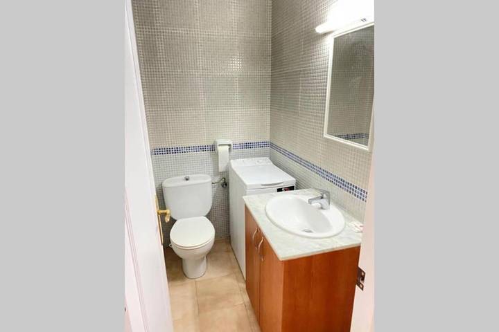 Gîte pour 3 personnes, avec piscine ainsi que jardin et vue à Cala en Blanes - 3