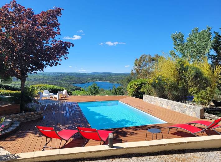 Villa pour 8 personnes, avec jardin et piscine ainsi que terrasse et vue sur le lac - 1
